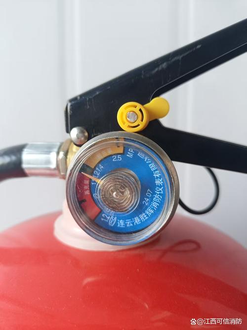 博爾塔拉手提式水基型滅火器6L生產(chǎn)廠家怎么選？這3點(diǎn)要注意